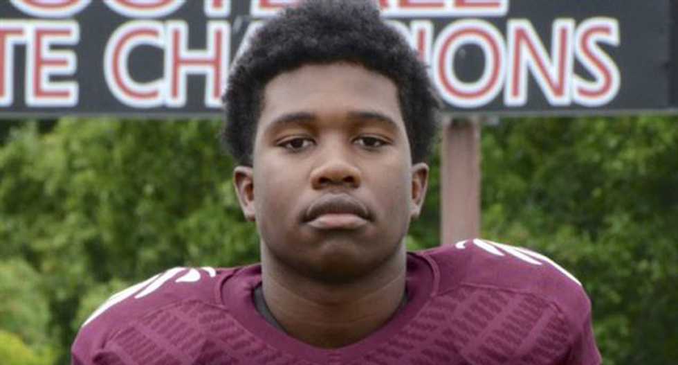 Tennessee high school football player dies shielding friends from gunfire