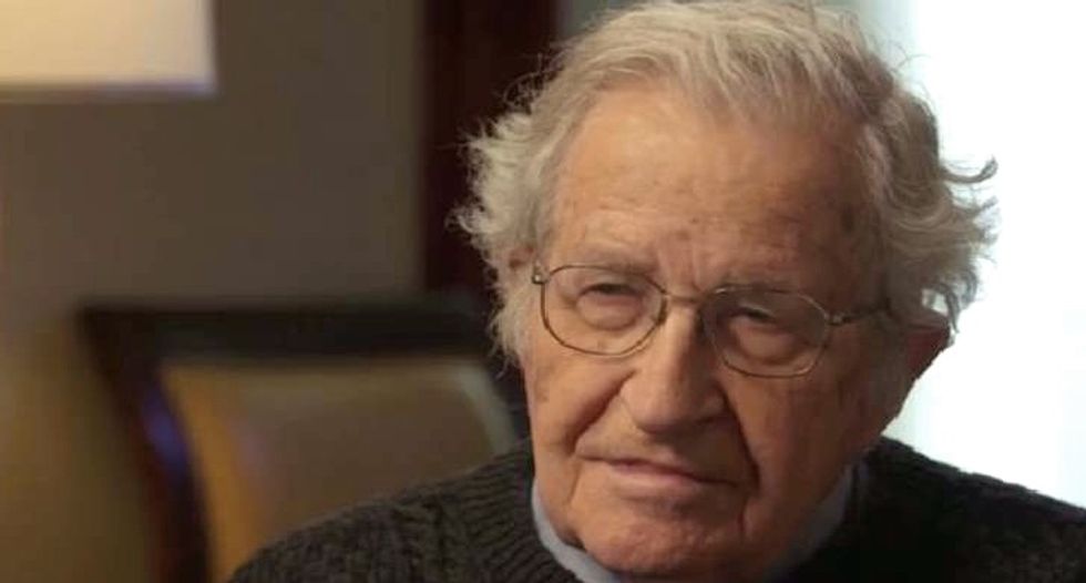 Noam Chomsky: Trump administration undermines all 'prospects for decent survival'