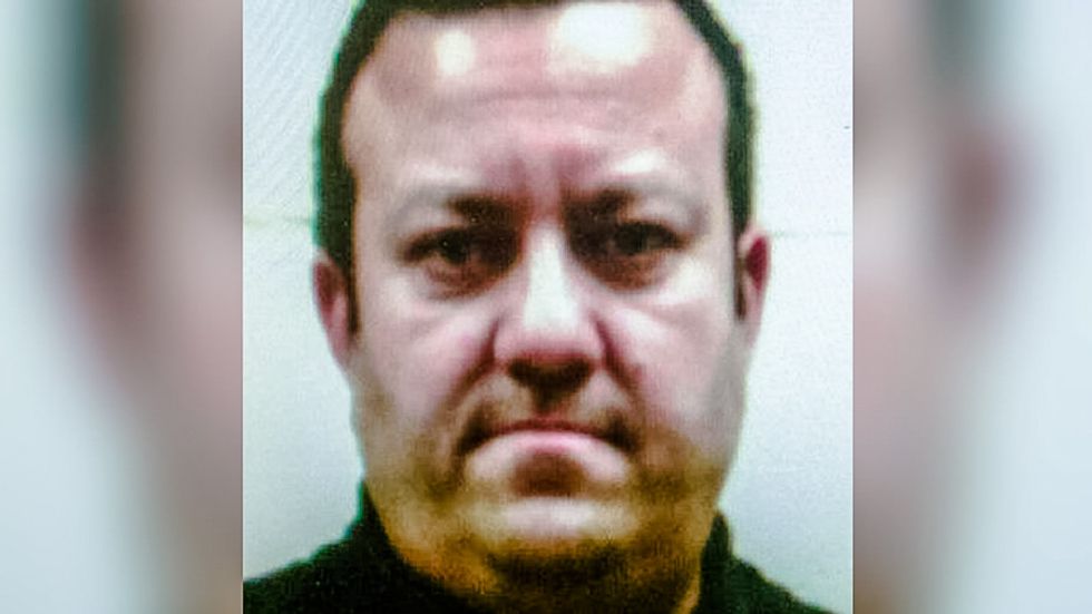 Man poses as woman online in plot to rape her and kidnap children by claiming it's her fetish