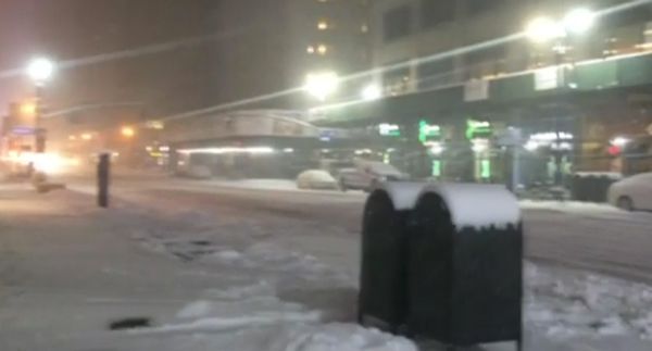 Mayor de Blasio bans all NYC travel as winter blast pummels city