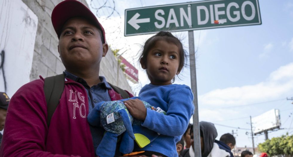 Judge calls US efforts to reunite deported parents 'unacceptable'