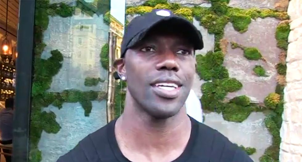 WATCH: Ex-Eagle and 'Celebrity Apprentice' contestant Terrell Owens drops the mic on Trump's Super Bowl snub