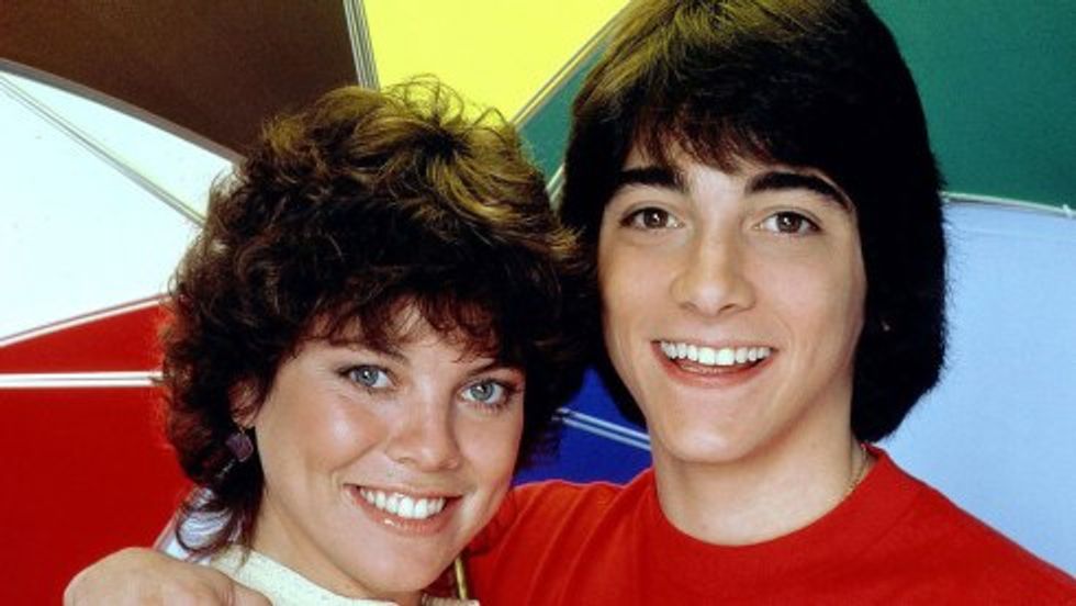 Scott Baio's unhinged feud with Erin Moran's family bizarrely escalates as wife defends his penis size
