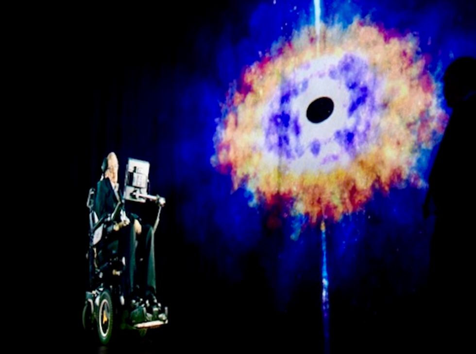 Stephen Hawking's voice to be beamed into space during memorial