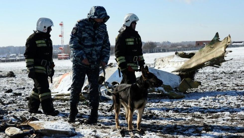 Investigators probe Russian plane crash that killed 62