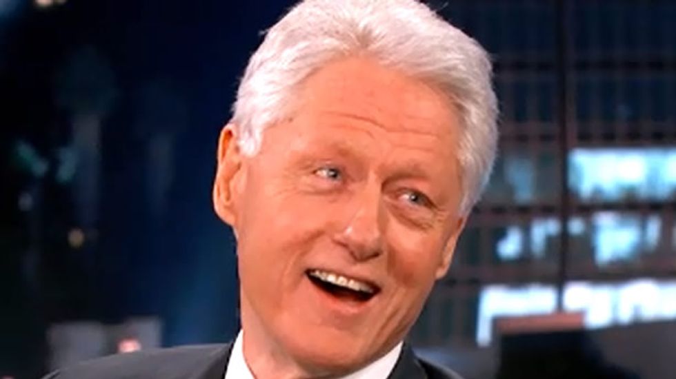 Bill Clinton assures Jimmy Kimmel he checked Area 51 for aliens when he became president