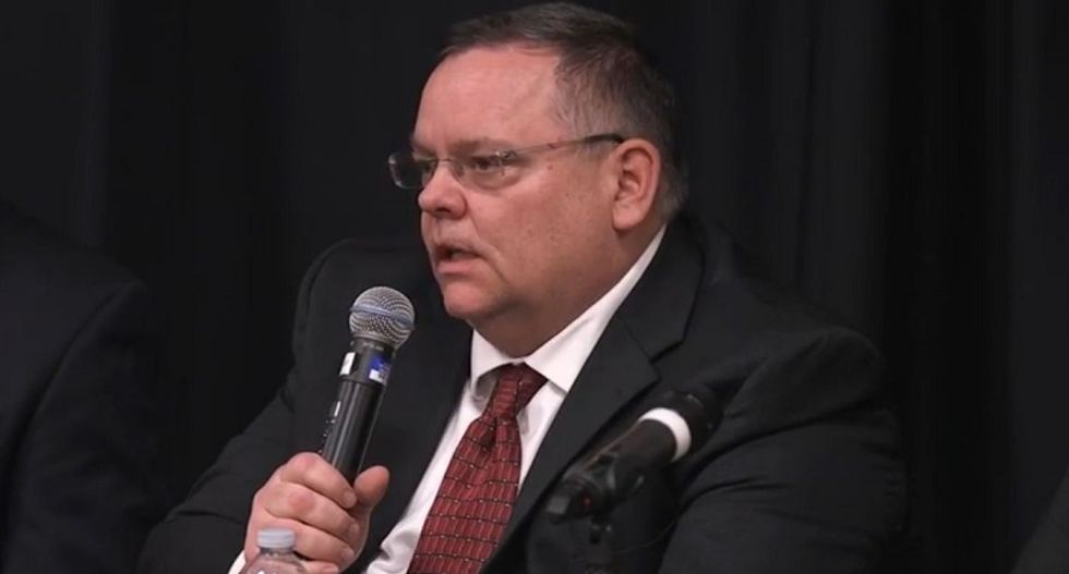 Oregon Republican reignites old racist meme about Vietnamese refugees eating cats and dogs