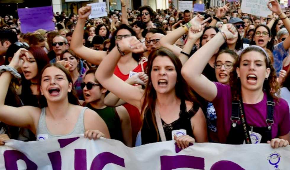 Protests across Spain as sexual abuse gang released on bail