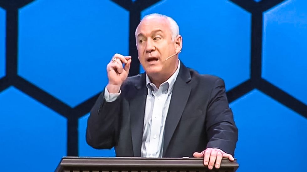 Tennessee pastor lashes out after Paris attacks: 'There is no such thing as a good Muslim'