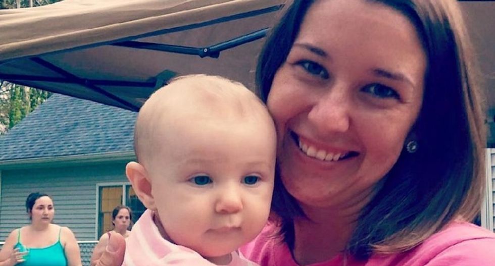 This Florida mom was shamed by a nosy breastfeeding Nazi -- her response was perfect