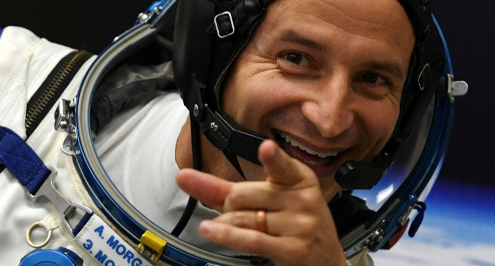 US astronauts help NORAD track Santa's delivery route on Christmas Eve