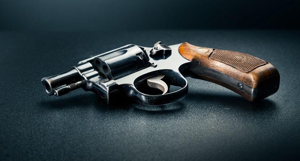 NC couple arrested for waving gun in restaurant after employees get chicken wing order wrong