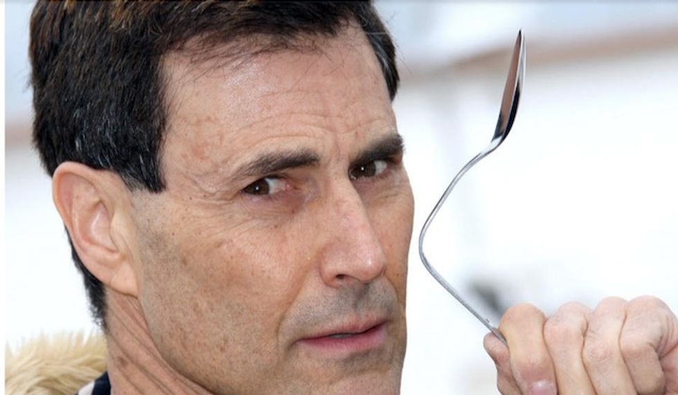 Uri Geller offers UK govt his 'psychic powers' in job bid
