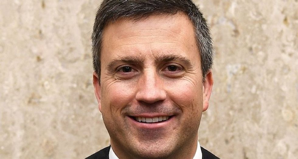 Legal experts perplexed why Trump-appointed judge refuses to rule on Trump tax case until other Trump cases are decided