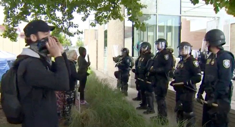 Portland mayor reverses support for #OccupyIce protest -- tells protestors to 'peacefully disengage' or face police sweeps