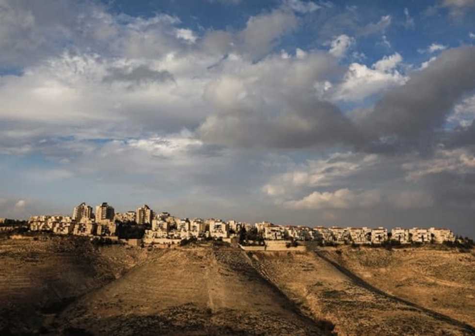 In Israeli settlements, money is on annexation real estate boom