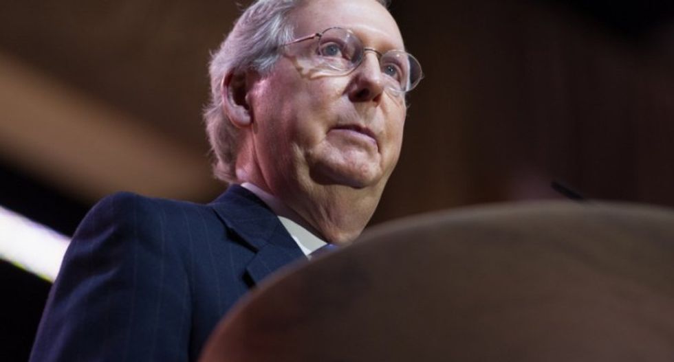Democrats' advantage grows as GOP frets ahead of midterms