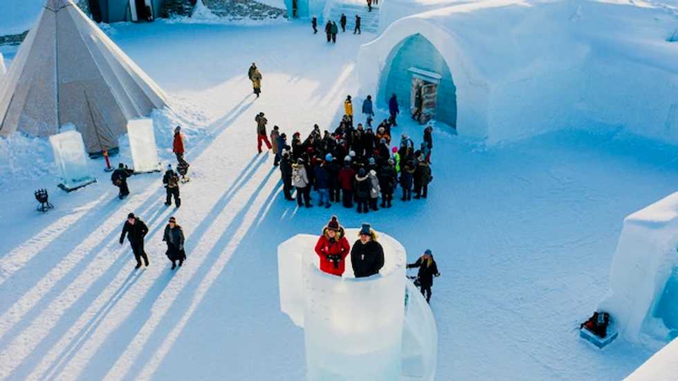 Tourists brave sub-zero temperatures for a night at Sweden's ice hotel