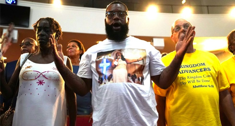 Aretha Franklin celebrated at Sunday service at father's Baptist church in Detroit