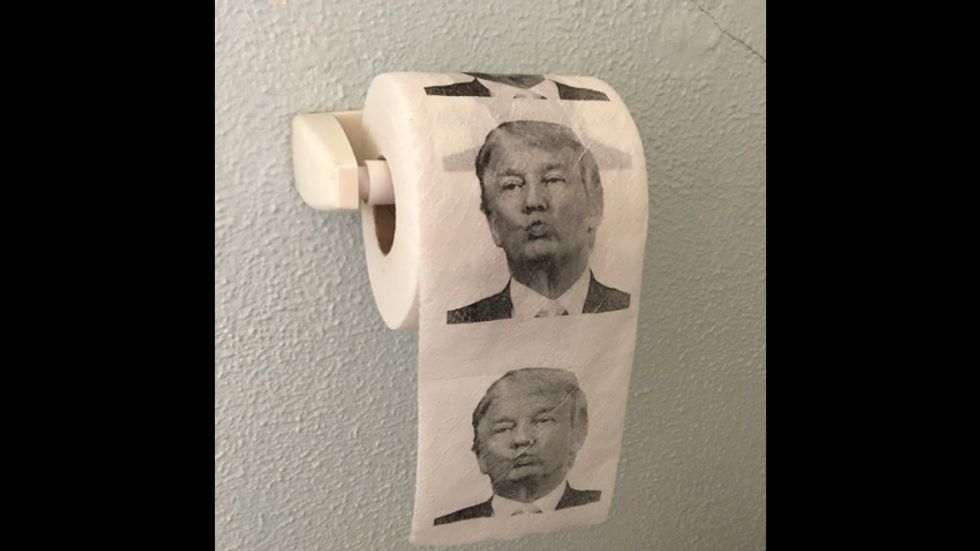 'Dump With Trump' toilet paper is outselling Hillary Clinton toilet paper by 6-to-1