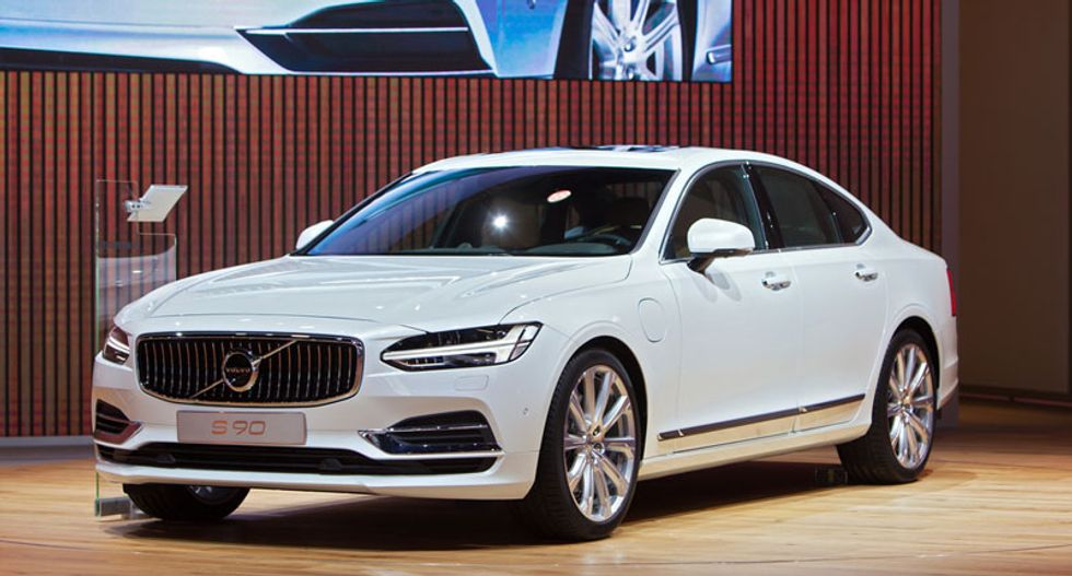 Swedish carmaker Volvo to phase out conventional combustion engines starting 2019