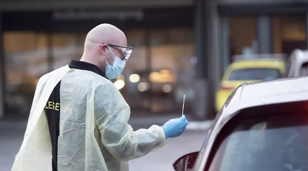 As US coronavirus testing lags, scientists say we need better tests to get back to normal