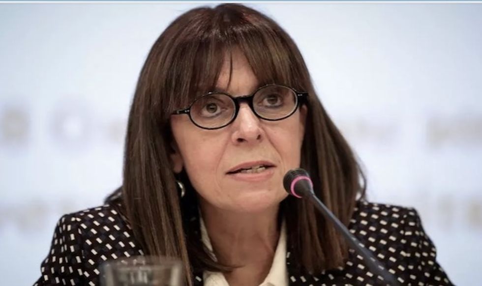 Greece to hand reins to first woman president