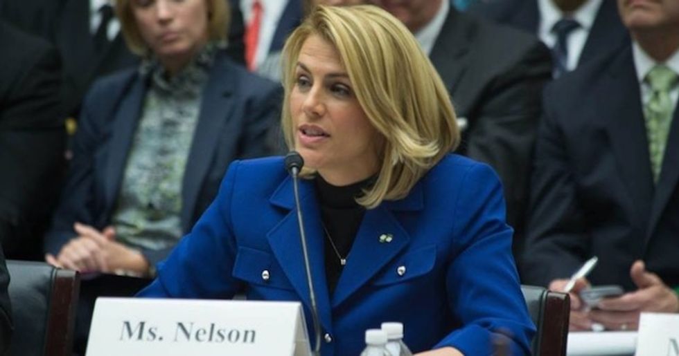 Labor leader Sara Nelson demands stimulus package that bails out airline industry workers—not shareholders and CEOs