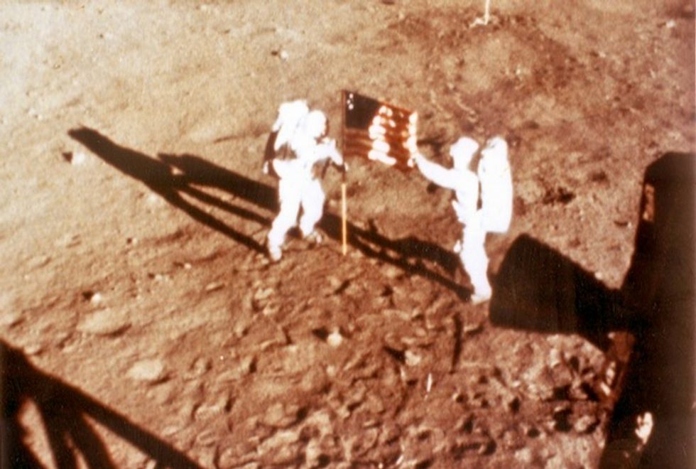 Neil Armstrong film accused of being unpatriotic