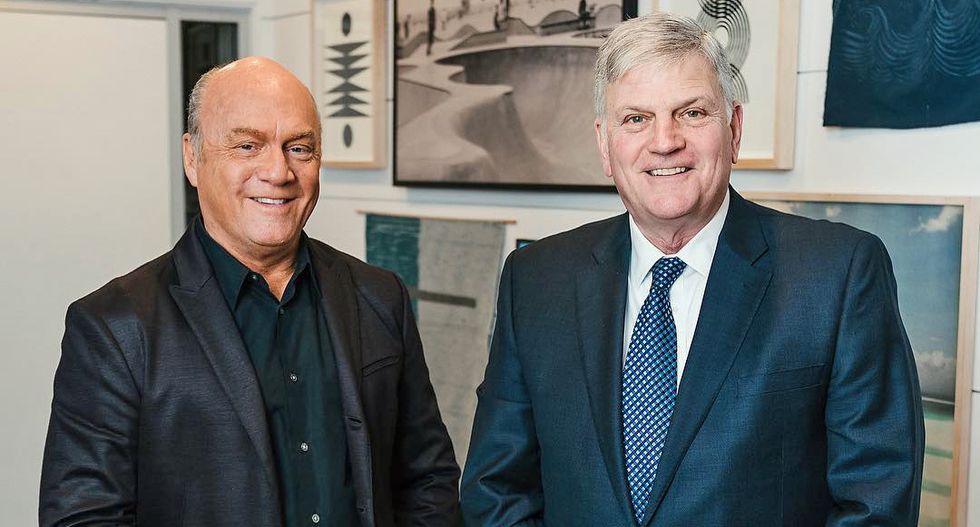 Trump to spend Sunday watching pastor who thinks he has a ‘secret weapon’ to stop the COVID-19 pandemic