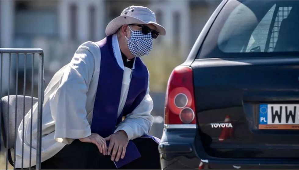 Polish church does drive-thru confession for Easter