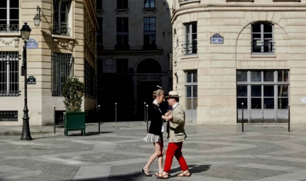 France to extend lockdown as virus deaths soar in Europe, US