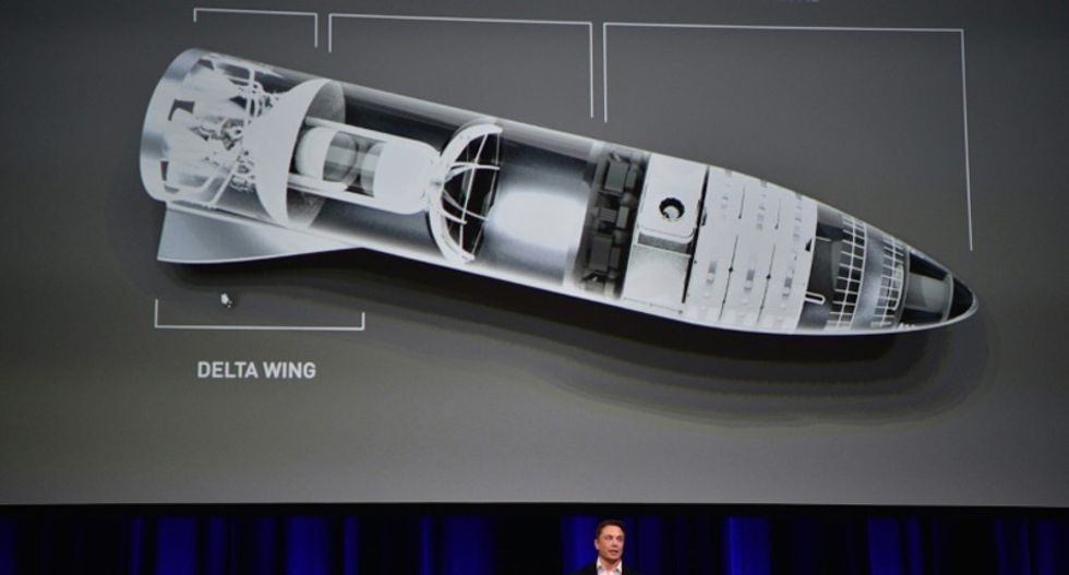 SpaceX announces new plan to send tourist around Moon