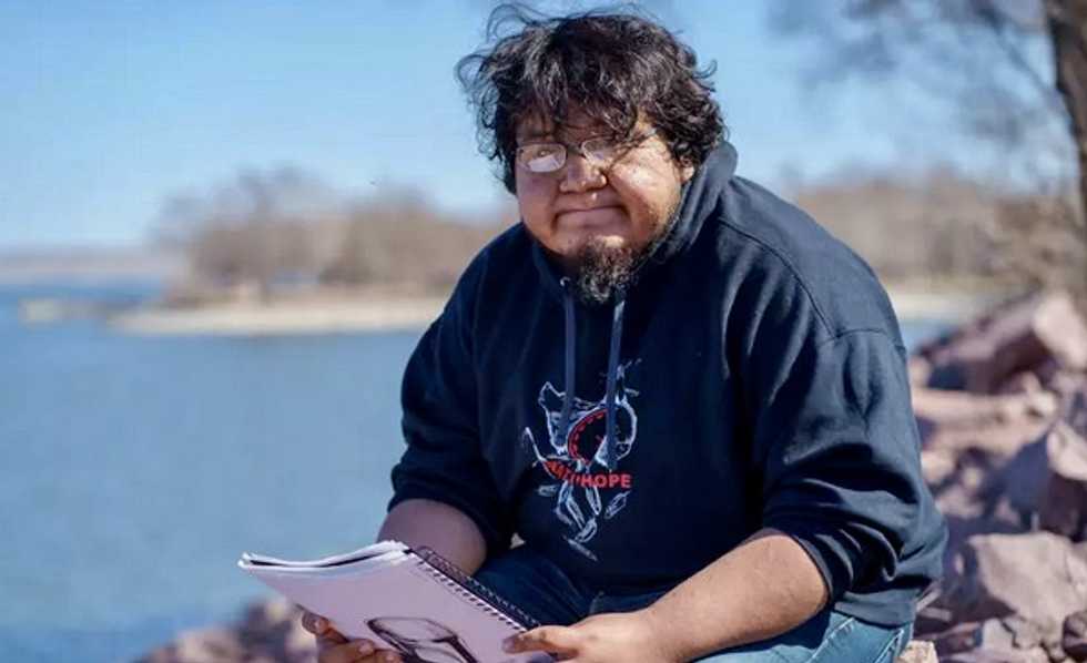 Virus reopens old wounds for Sioux of Dakota