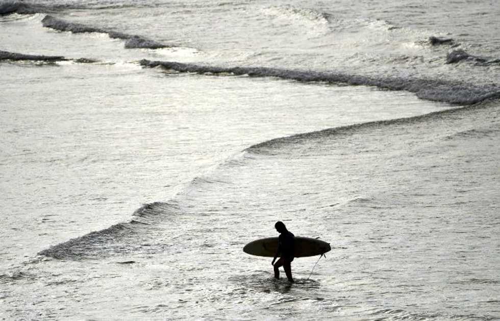 France, Spain to announce lockdown exit plan as Aussies hit waves