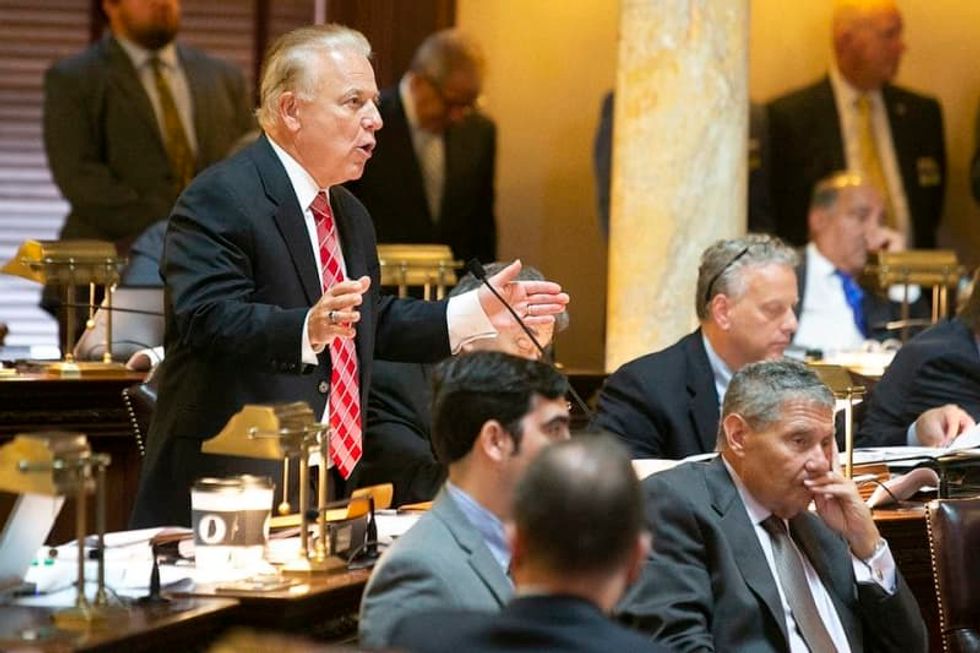 ‘Don’t be a knucklehead’ signs are all around New Jersey -- but one GOP state senator says they’re offensive