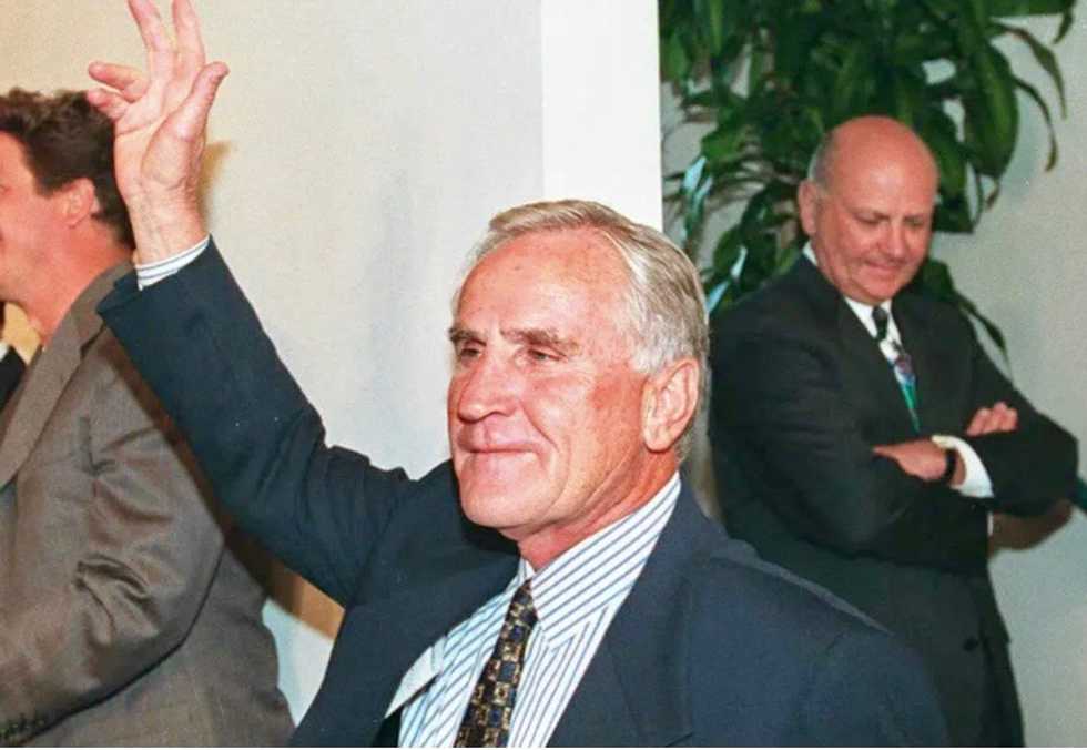 Don Shula dies, architect of NFL's invincible Dolphins