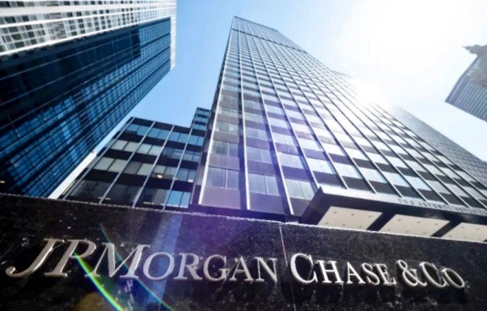 JPMorgan Chase fined $920 million by US over market manipulation