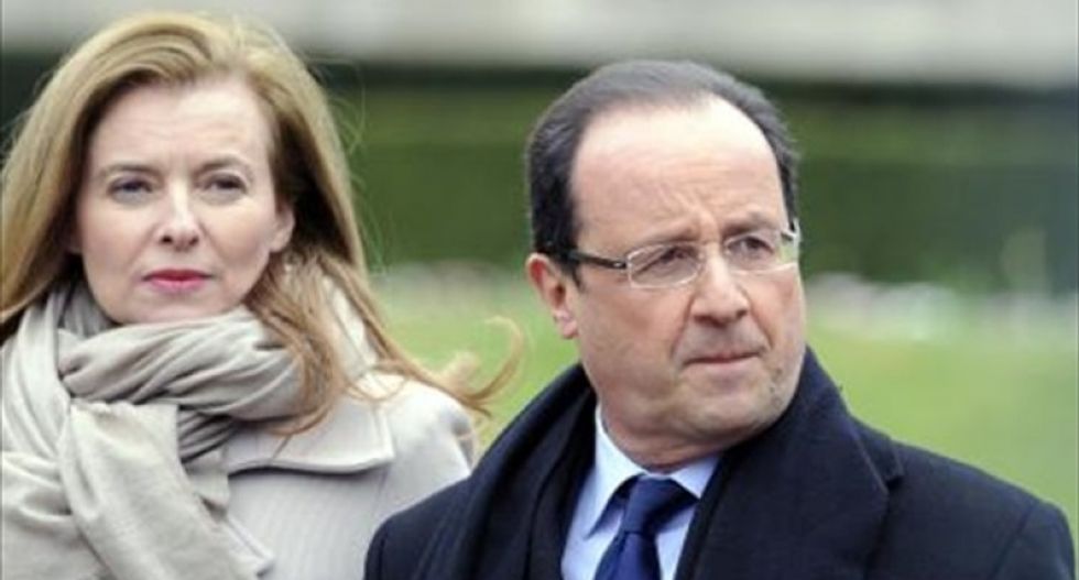 French President Hollande rips Trump for smearing Khans: 'His excesses make you want to retch'