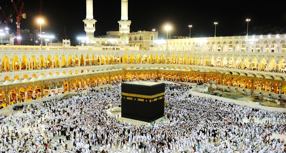 Pilgrims descend on Mecca for 'smart hajj'
