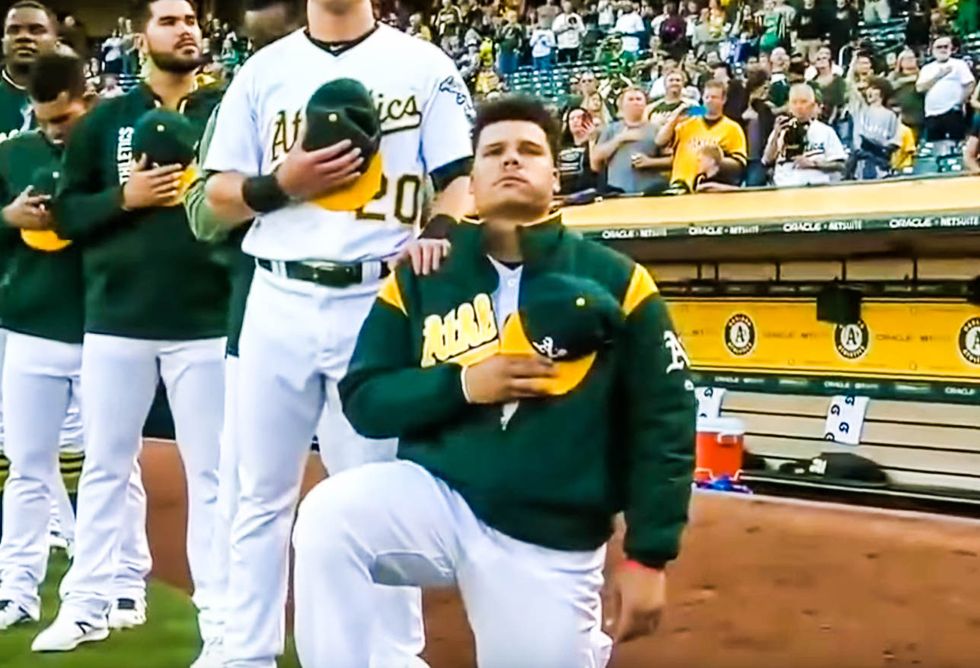Black baseball player says pro-Trump waiter in Alabama refused to serve him over kneeling during anthem