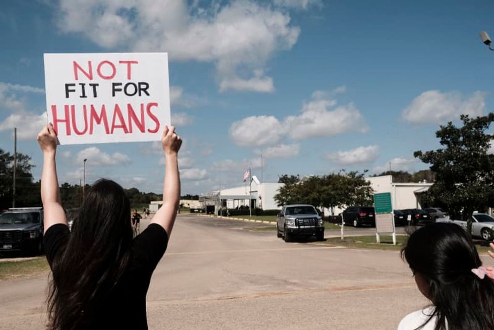 Red flag raised about gynecologist at ICE detention center