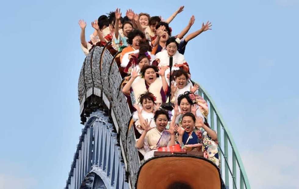 Silent screams: Japan rollercoaster virus guide wins hearts