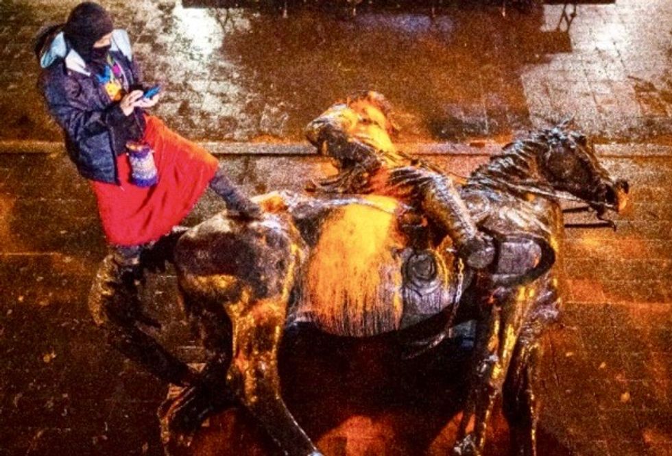 Protesters topple Roosevelt, Lincoln statues in Portland