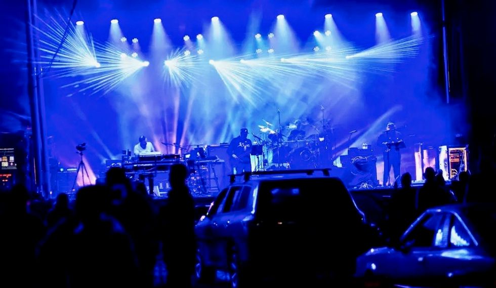 Cars, electro and sequins: drive-in raves in virus-hit US