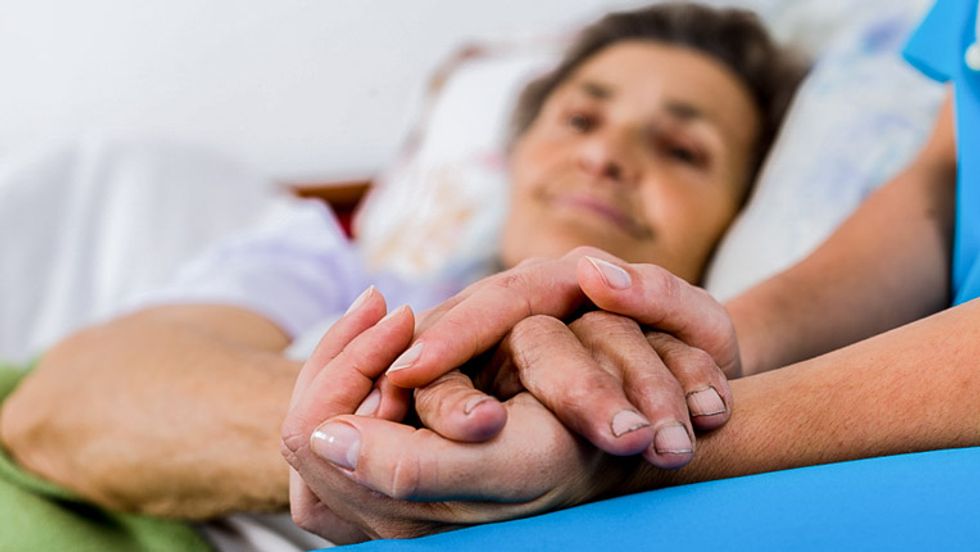 Short on staff: Nursing crisis strains US hospitals
