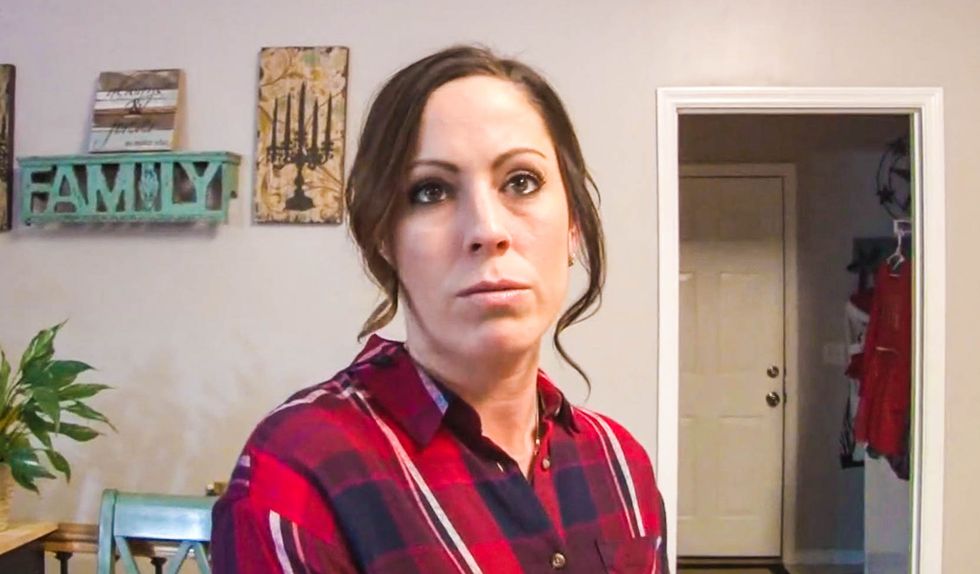 Generous mom tried to give out $1,000 in gift cards to Missouri Walmart shoppers -- until the store kicked her out