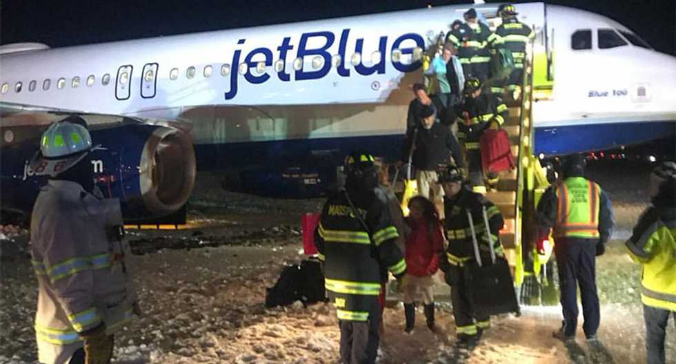 JetBlue plane skids off snowy taxiway in Boston -- no injuries