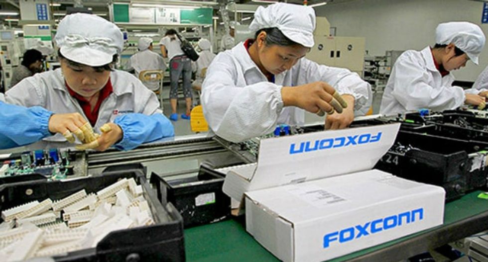 Here's how much it will cost taxpayers to bring a Foxxconn factory to Wisconsin