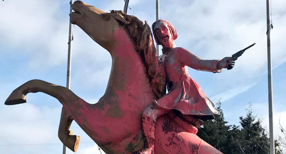 Internet celebrates 'vandals' defacing 'creepy' statue of Confederate general and KKK founder Nathan Bedford Forrest